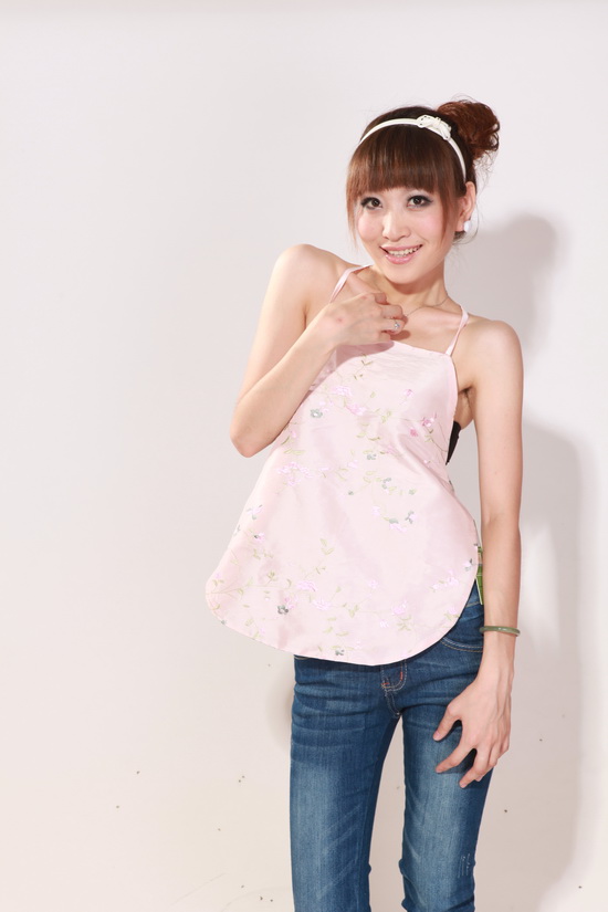 育靈龍靚雅夾層肚兜粉色