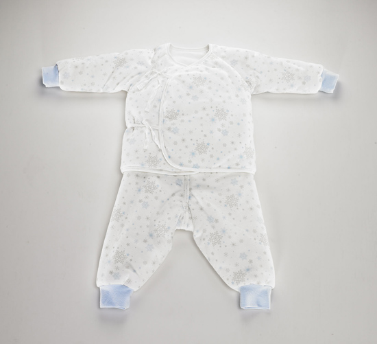 卓?jī)汉鸵绿籽b