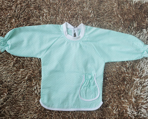 ��ˇ�_��c�c��ˮ���£��{(l��n)ɫ��