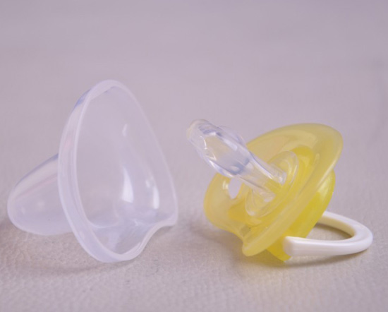 尚yinge安撫奶嘴L