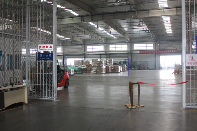 2013年首批吉特士奶粉已出關(guān)