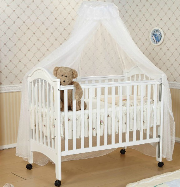 愛(ài)斯博兒實(shí)木歐式嬰兒床