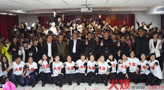 �������𱬻���