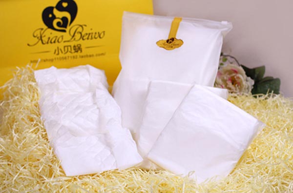 小貝蝸產(chǎn)婦專用衛(wèi)生巾9