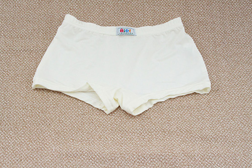 ţ�̽z������Ůͯ��(n��i)ѝ