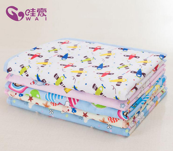 哇愛(ài) 嬰兒隔尿墊.jpg