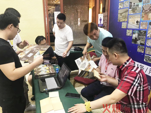 ��ľ������ĸ�����۷��ɽ�|վ���O(sh��)Ӌ���������߽��Ŀ�Ȧ�ۣ�ӆ���j�������P��