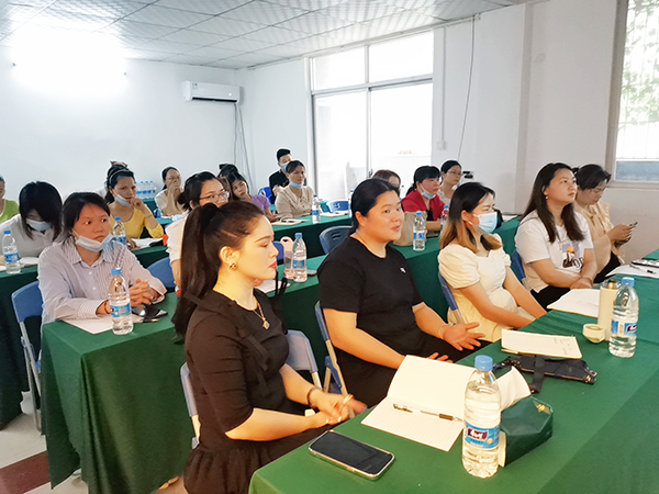 “施貝安”夏季中醫(yī)知識(shí)培訓(xùn)火熱開(kāi)啟9.jpg