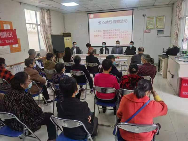 統(tǒng)暢駝奶愛(ài)心公益行動(dòng) (1).jpg 統(tǒng)暢駝奶愛(ài)心公益行動(dòng) (1).jpg