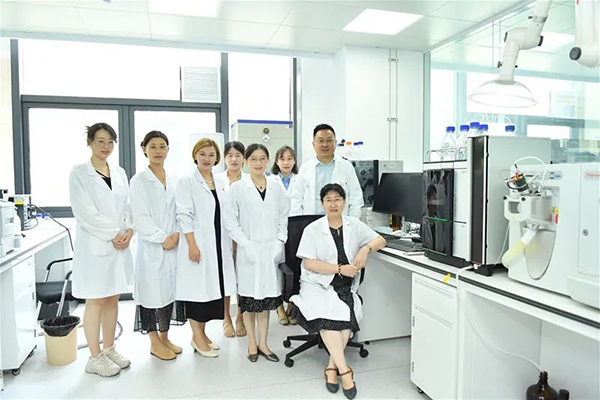 萬哺樂與中歐營養(yǎng)與健康聯(lián)合研究中心簽約合作6.jpg 萬哺樂與中歐營養(yǎng)與健康聯(lián)合研究中心簽約合作6.jpg