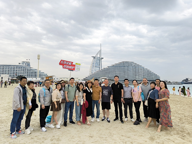 珍紐倍優(yōu)秀經(jīng)銷商迪拜團(tuán)建之旅1.jpg 珍紐倍優(yōu)秀經(jīng)銷商迪拜團(tuán)建之旅1.jpg