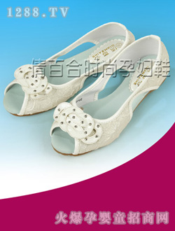 倩百合白色yunf涼鞋