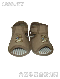 һ����ɫ��Ь