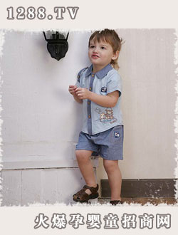 �ȶ�������{ɫ�������b