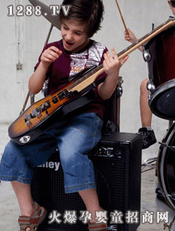 С�����2010����ϵ������ɫ���eT��