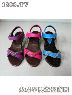 �����Õr�b��Ьǧ�ϻ�C03