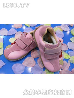 �Ϙ�(l��)��ͯЬУ�@��(j��ng)��ۼt