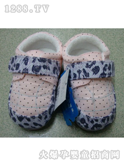 ���ȷ�ɫ���cyingeЬ