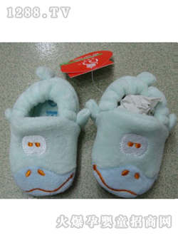 麗嬰房青色yinge鞋