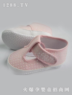 ���ɫ�냺�W(xu��)��Ь