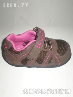 ��؈֮����ɫ�냺��Ь