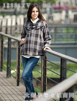 �Є�(d��ng)�˻�ɫ�����ЋD�b