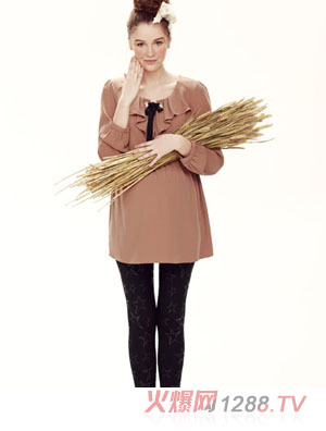 38�����ɫ�п�ѩ���B��ȹ