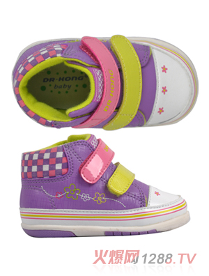 ����ʿBB��ǰЬ��ɫ�\(y��n)��(d��ng)Ь