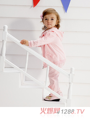 ���r(sh��)��ͯ�b����ɫ