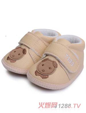 ��ʹ֮��PU�׃��W(xu��)��Ь��ɫ